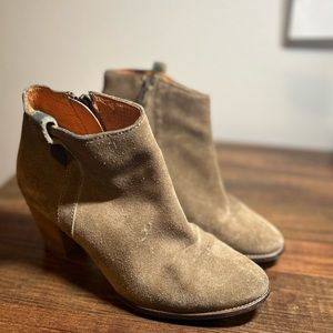 Madewell Olive Green Suede Billie Booties Boots 7.5 Ankle Stacked Heel